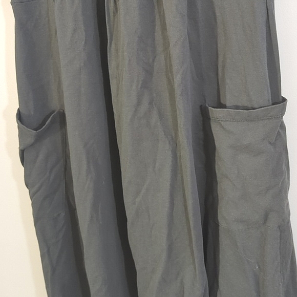 Charcoal Gray Dress With Pockets, Size Large - Picture 4 of 5